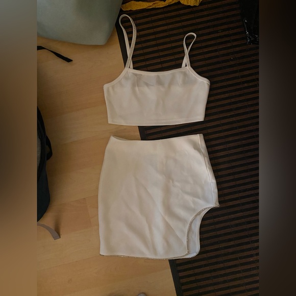 Like new off shoulder rhinestone two piece skirt set - Picture 3 of 5